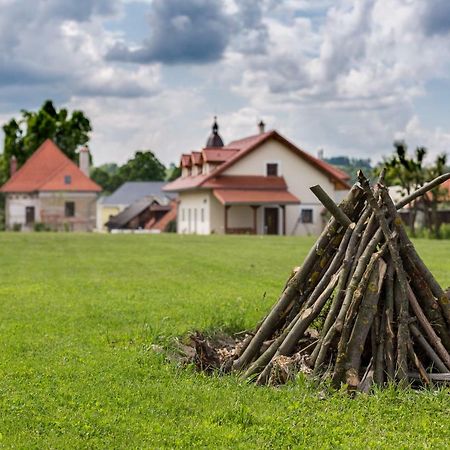 Villa Lypche Bešeňová المظهر الخارجي الصورة