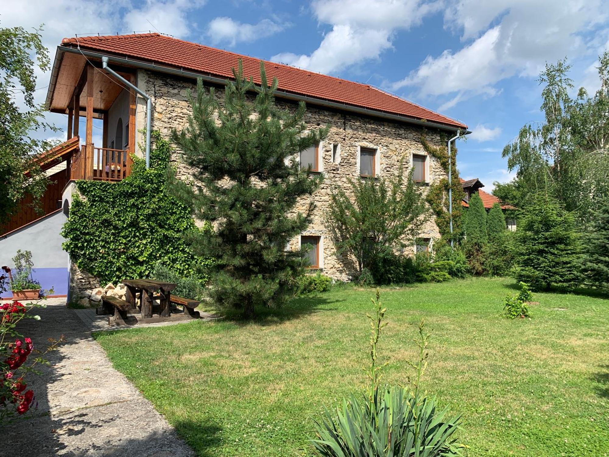 Villa Lypche Bešeňová المظهر الخارجي الصورة